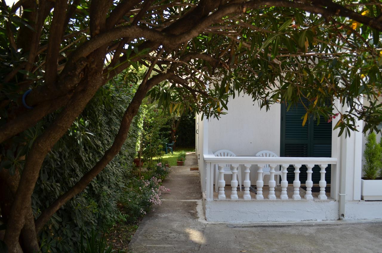 בודווה Amarillo Apartments מראה חיצוני תמונה