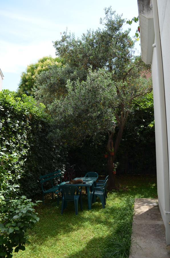 בודווה Amarillo Apartments מראה חיצוני תמונה